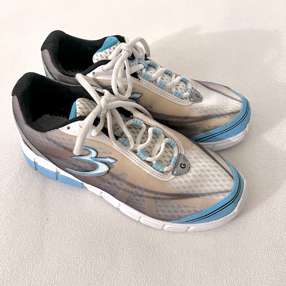 GDEFY GRAVITY DEFYER White/Black Women’s Athletic Walking Sneakers Sz 8